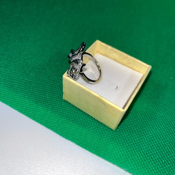 Luxury Sterling Silver 925 Rhinestone Bow ring - Picture 4 of 6